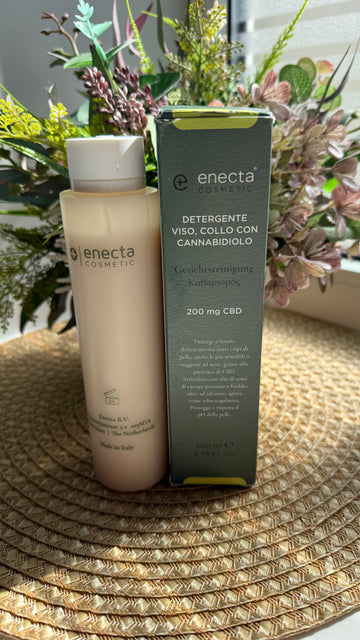 Enecta „Cannabidiol Face and Neck Cleanser“ -veido ir kaklo prausiklis